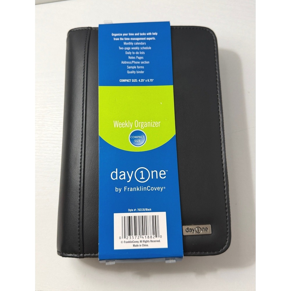 FranklinCovey Day One Planner Monthly Weekly Organizer Black Zip Compact